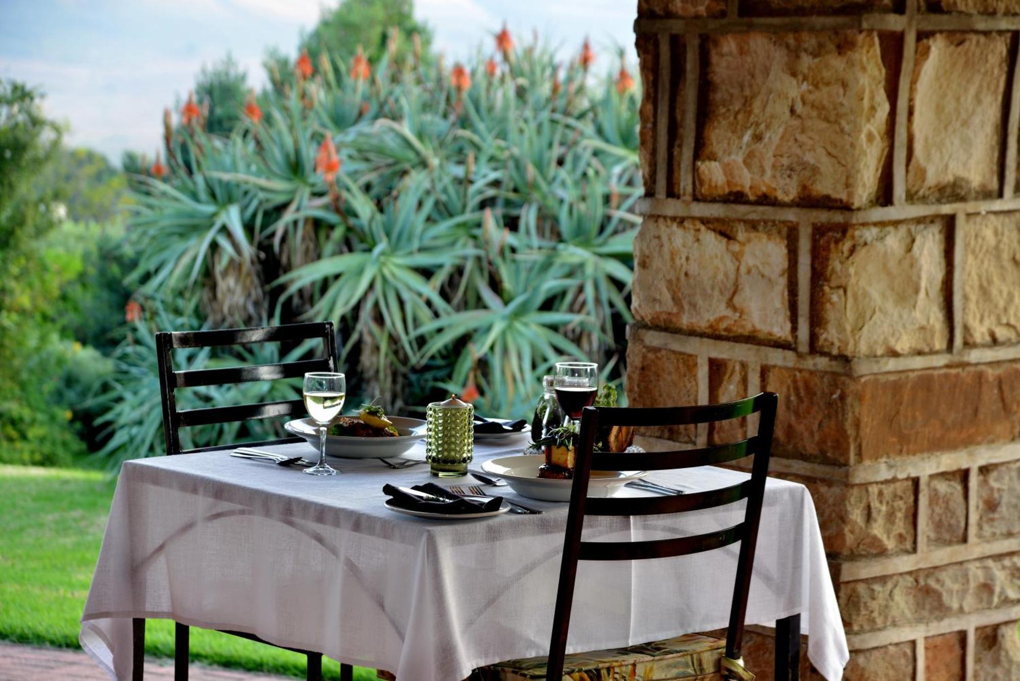 Montusi Mountain Lodge Bonjaneni Exterior photo