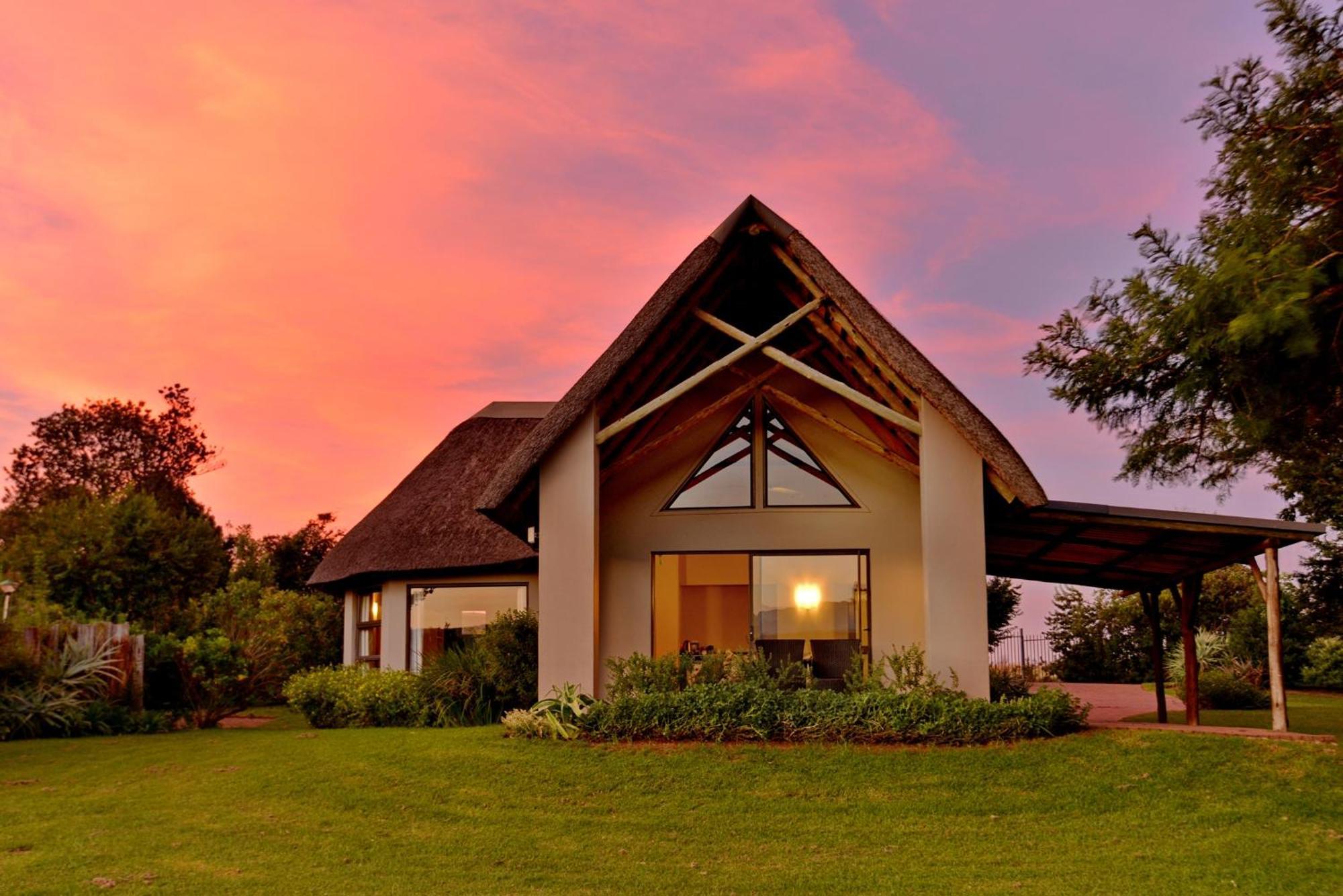Montusi Mountain Lodge Bonjaneni Exterior photo